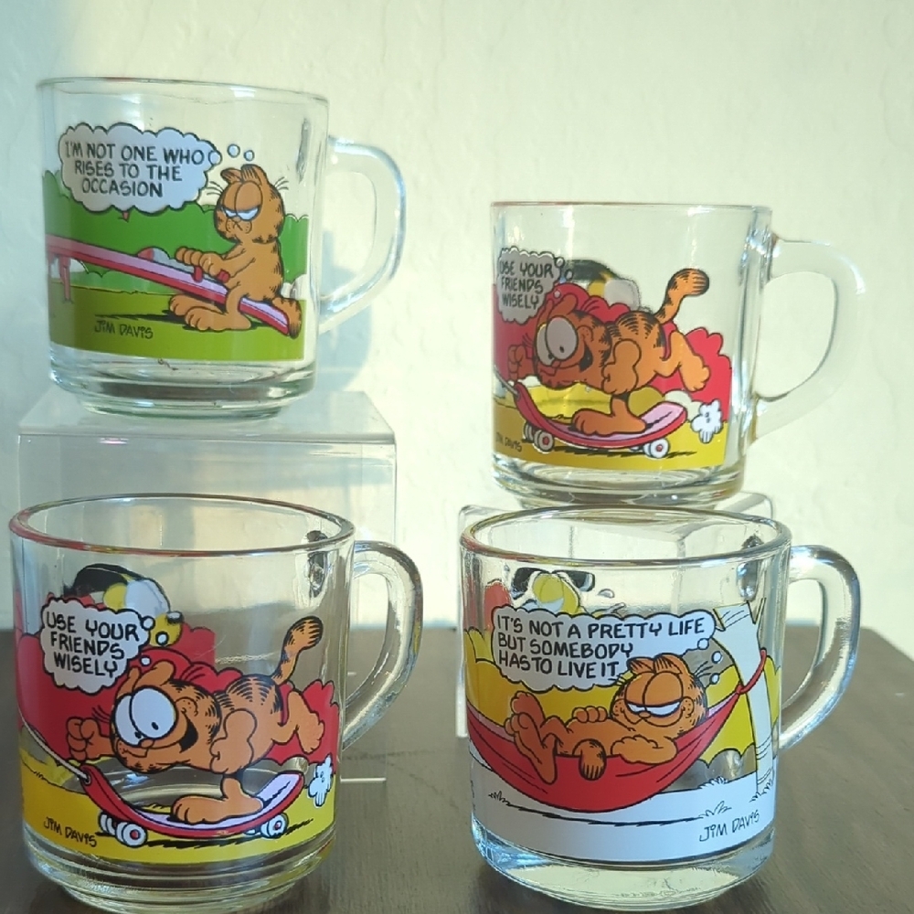 McDonald's Garfield Glass Mug Set - Colorful Cartoon Design - Picture 2 of 2